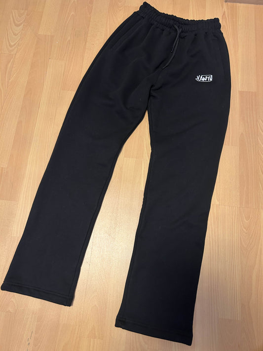 Black Openleg Jogger